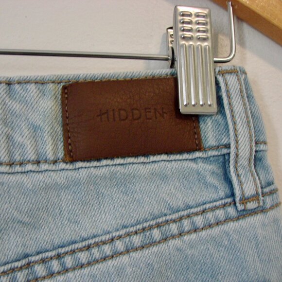 Distressed Mom Jean Shorts Hidden California Denim Light Wash Raw Hem Size Small - Picture 12 of 13